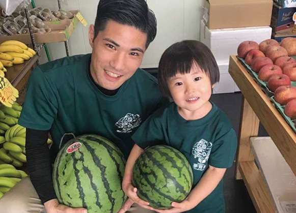 店主と子供